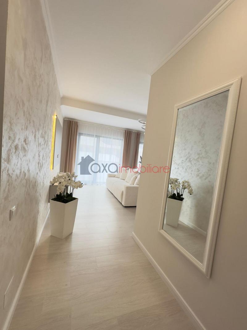 Apartament 3 camere de vanzare in Floresti
